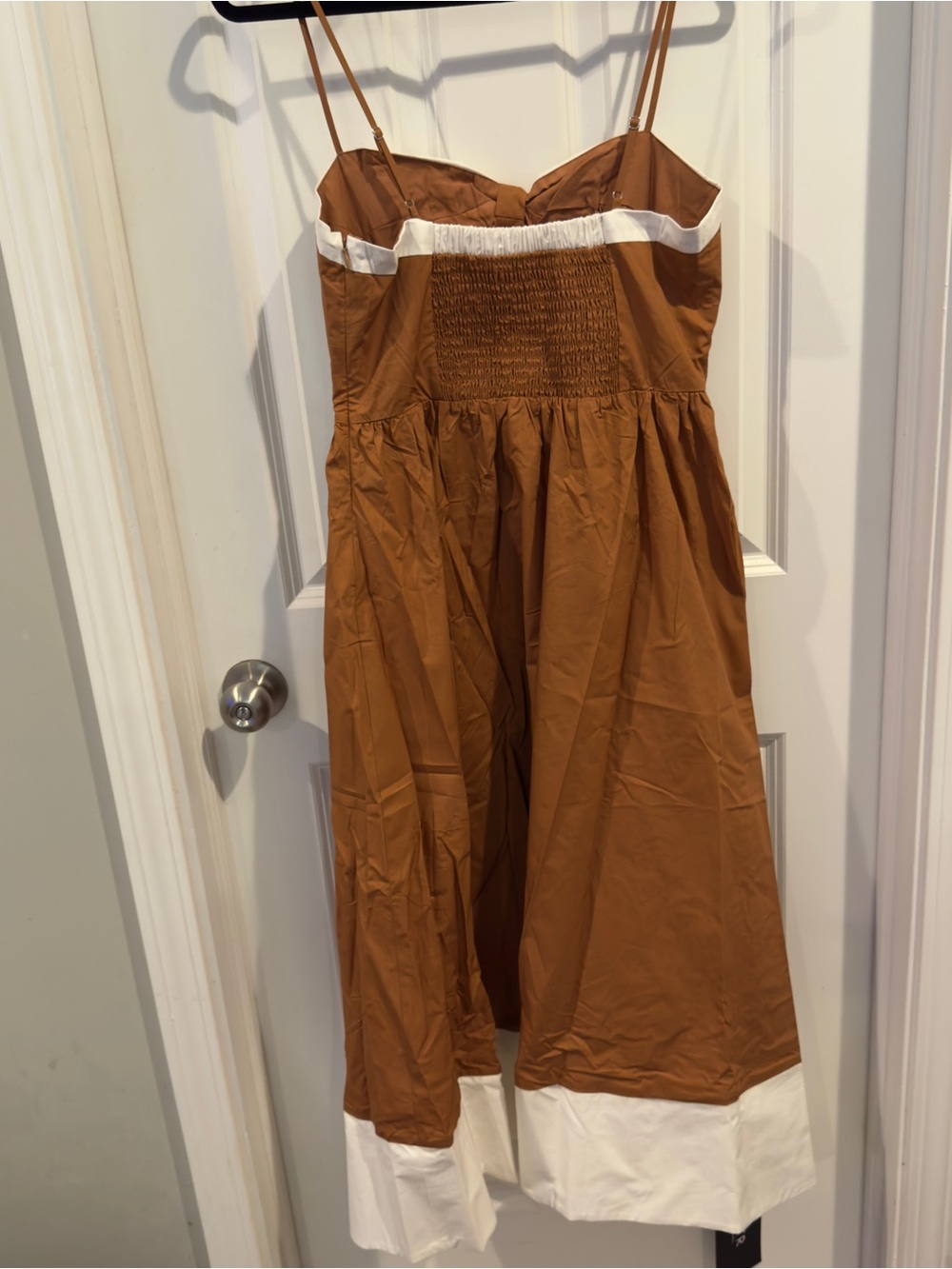ASTR Tan Contrast-Trim Sweetheart Midi Dress - Picture 8 of 15